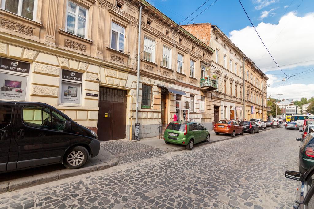 Near Opera Apartment Lviv Extérieur photo